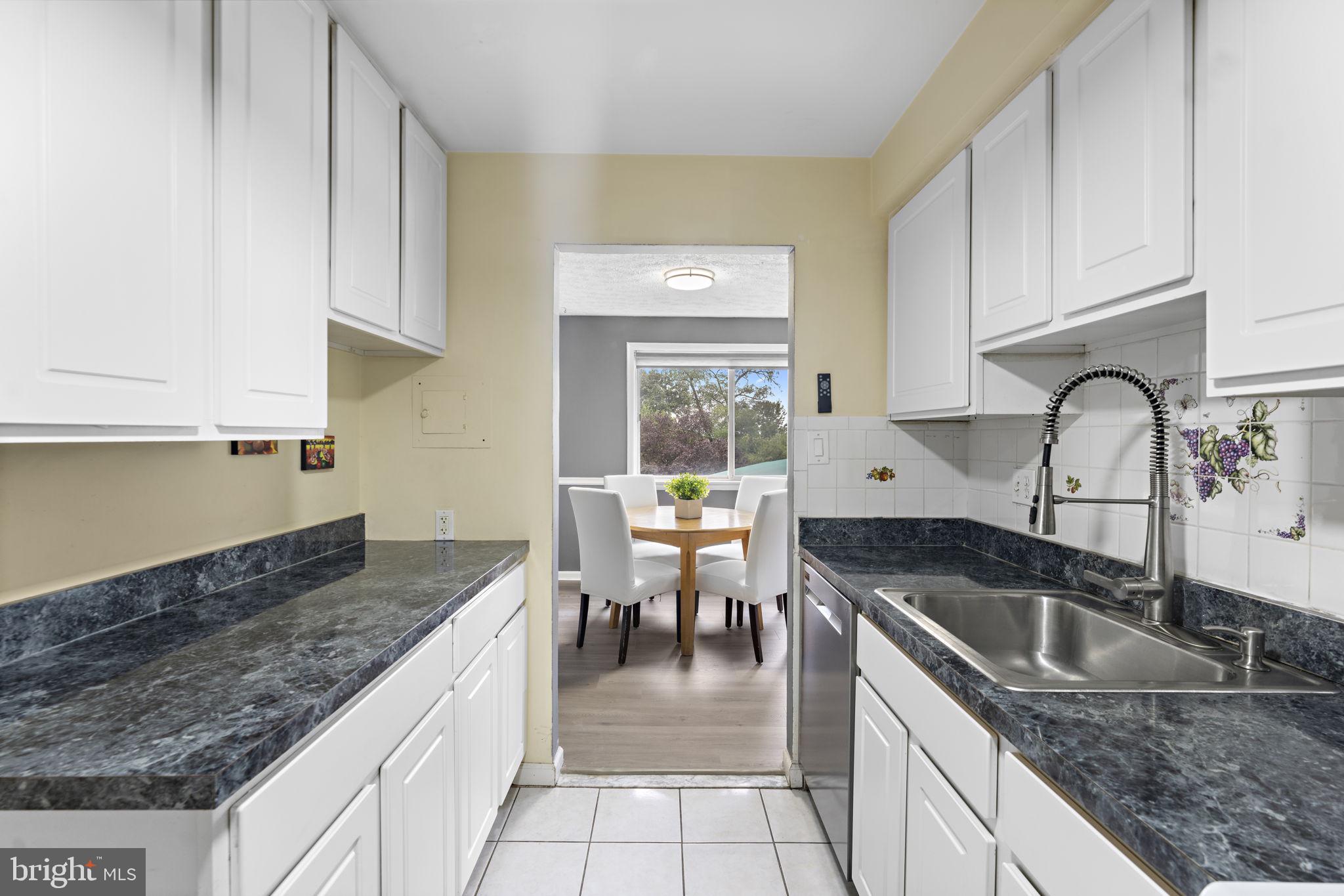 5111 8th Road South, Unit 111 Arlington, VA 22204 - Photo 10 of 42 Gallery Image 10