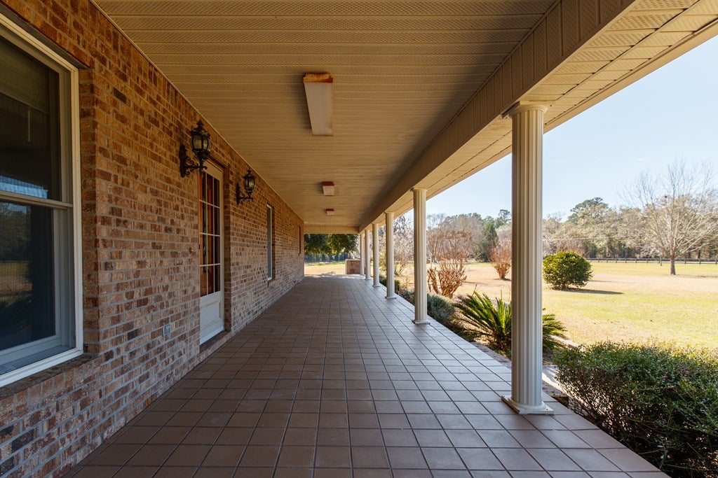 3415 Loch Laurel Road Lake Park, GA 31636 - Photo 4 of 43 Gallery Image 4