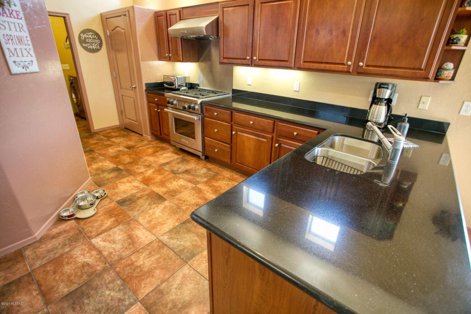 63 Circulo Verdugo Rio Rico, AZ 85648 - Photo 5 of 22
