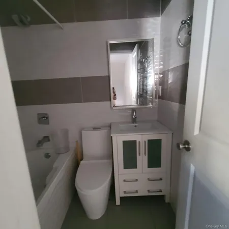 $3,600 | 10442 164th Street | Jamaica