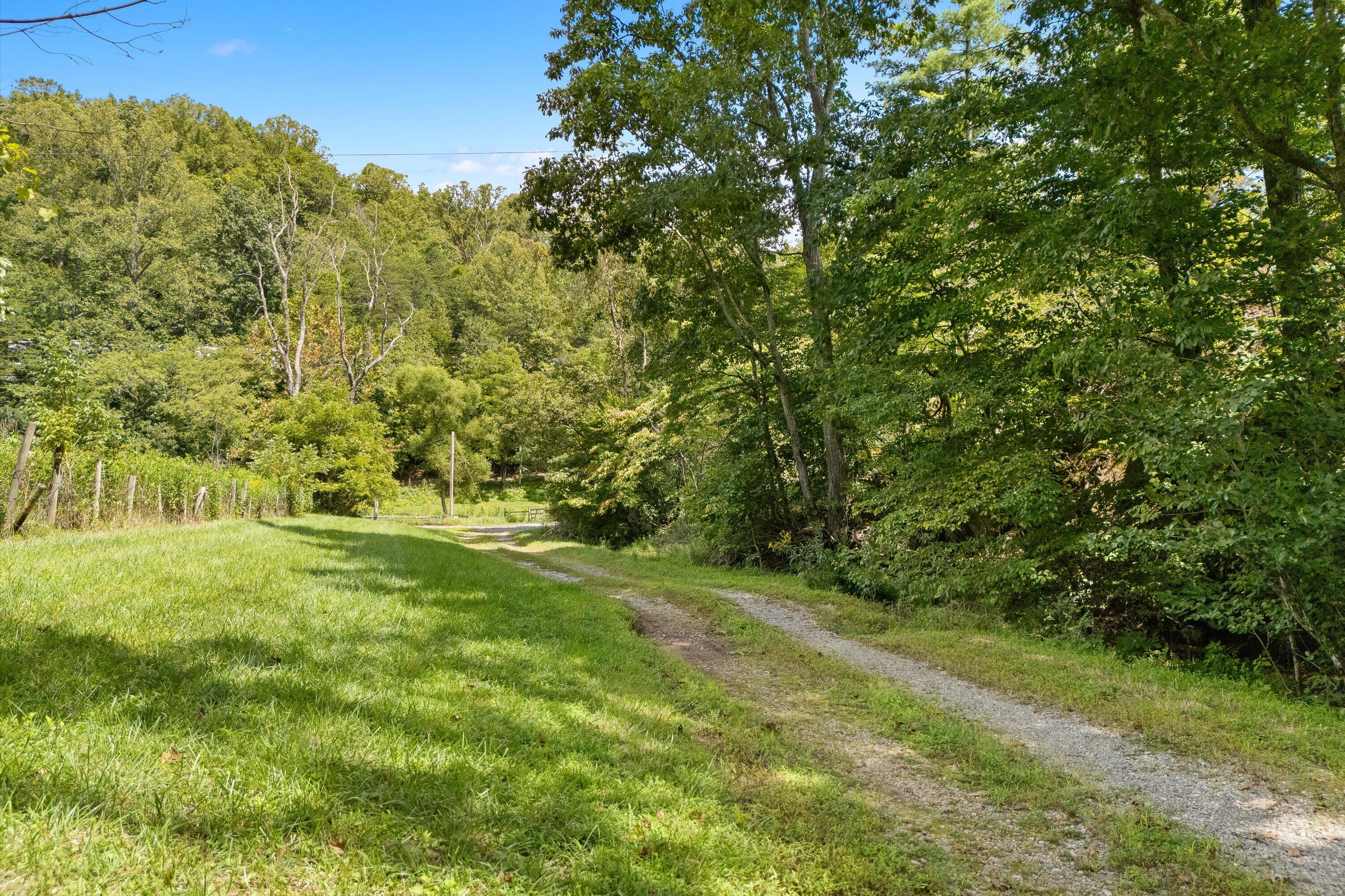 8261 Boones Chapel Road Boones Mill, VA 24065 - Photo 13 of 52 13-8261 Boones Chapel Rd_13