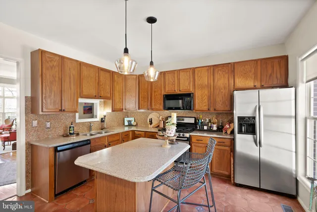 $735,000 | 426 Stanton Place, Alexandria, VA 22304