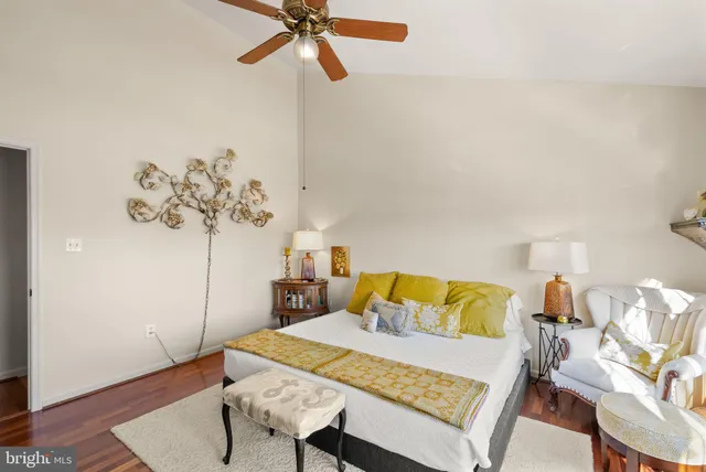 $735,000 | 426 Stanton Place, Alexandria, VA 22304