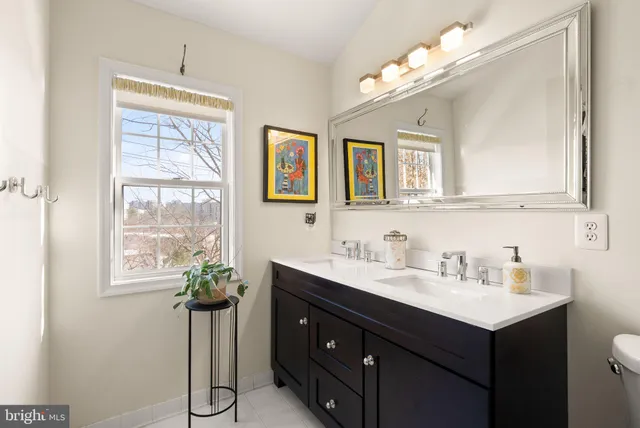 $735,000 | 426 Stanton Place, Alexandria, VA 22304