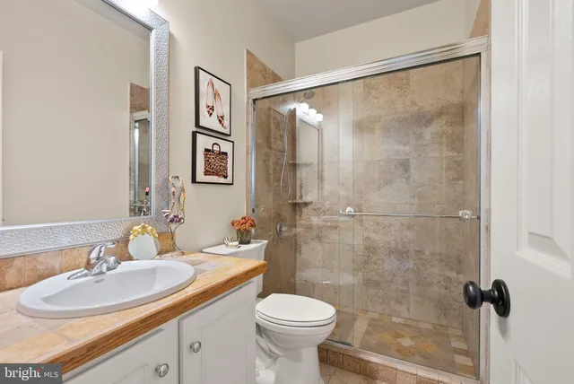 $735,000 | 426 Stanton Place, Alexandria, VA 22304