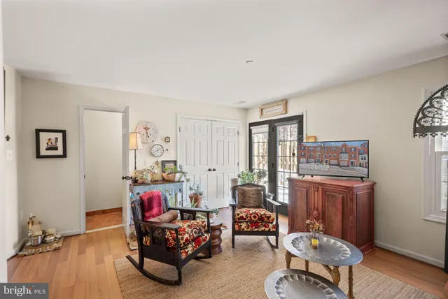 $735,000 | 426 Stanton Place, Alexandria, VA 22304