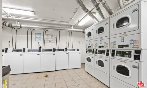 $585,000 | 10982 Roebling Avenue, Unit 518, Los Angeles, CA 90024