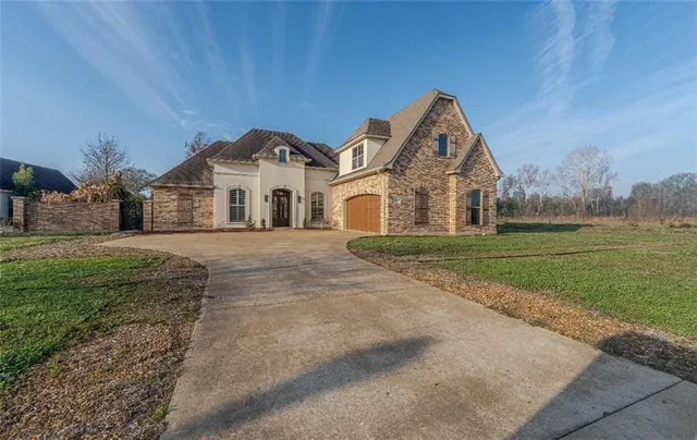 $609,000 | 1309 Anna Lane, Alexandria, LA 71303