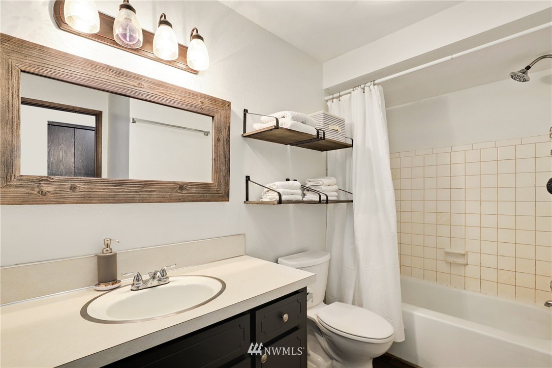 7405 Fairview Road Southwest, Unit 10 Olympia, WA 98512 - Photo 13 of 23 Gallery Image 13