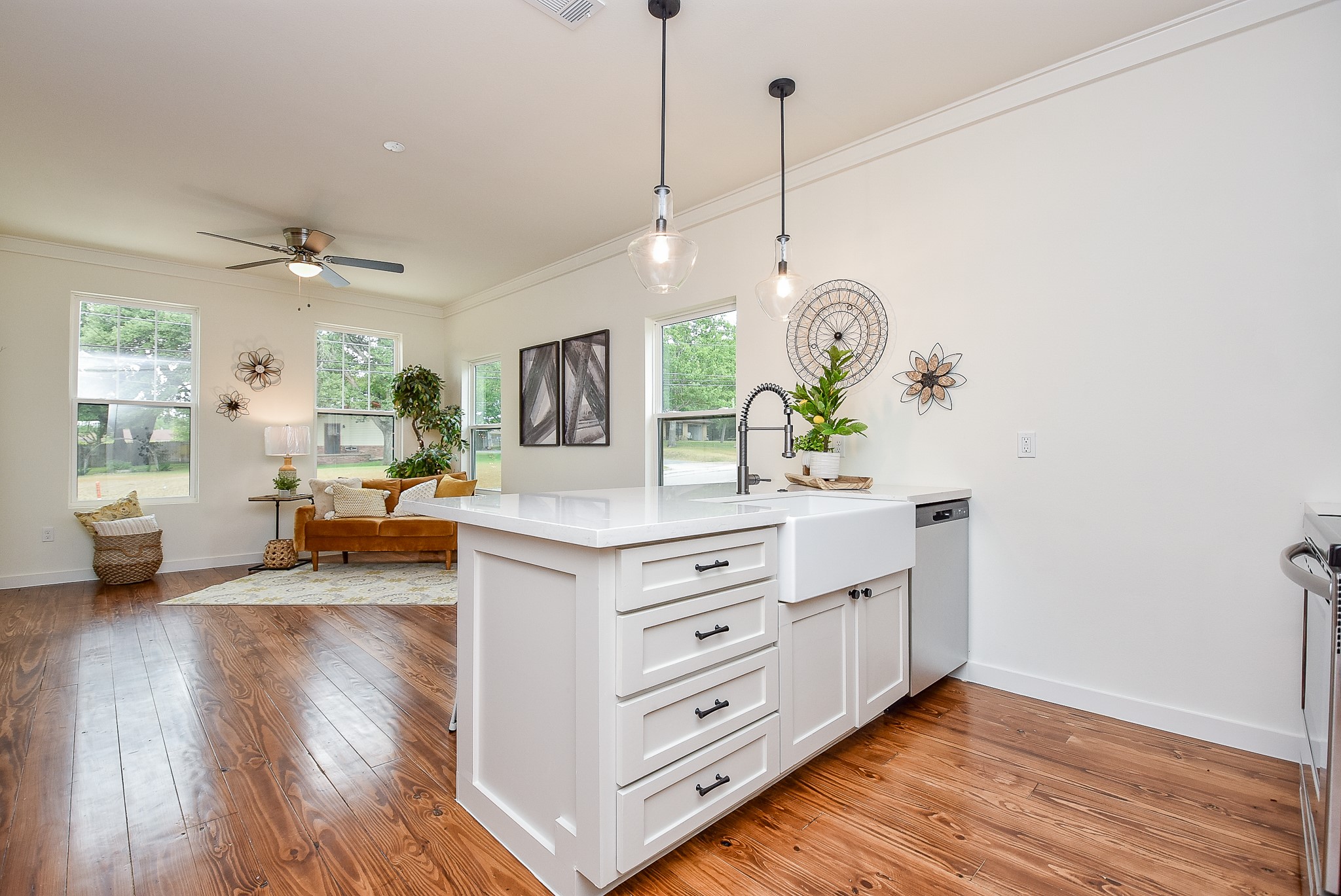 1405 Clay Street Brenham, TX 77833 - Photo 12 of 23