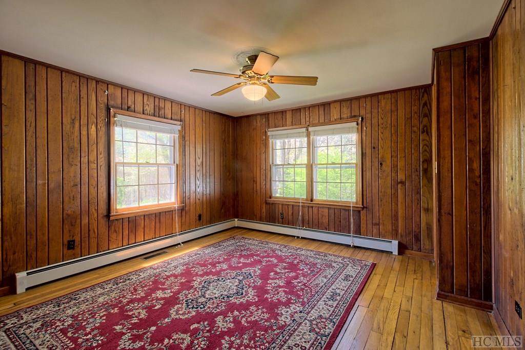 70 Summit Road Otto, NC 28763 - Photo 11 of 36 Gallery Image 11