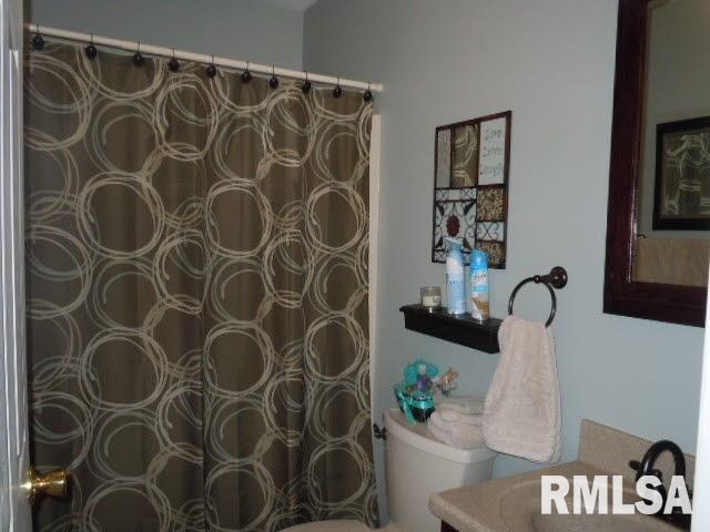 4209 Fox Creek Road Mount Vernon, IL 62864 - Photo 20 of 31 Gallery Image 20