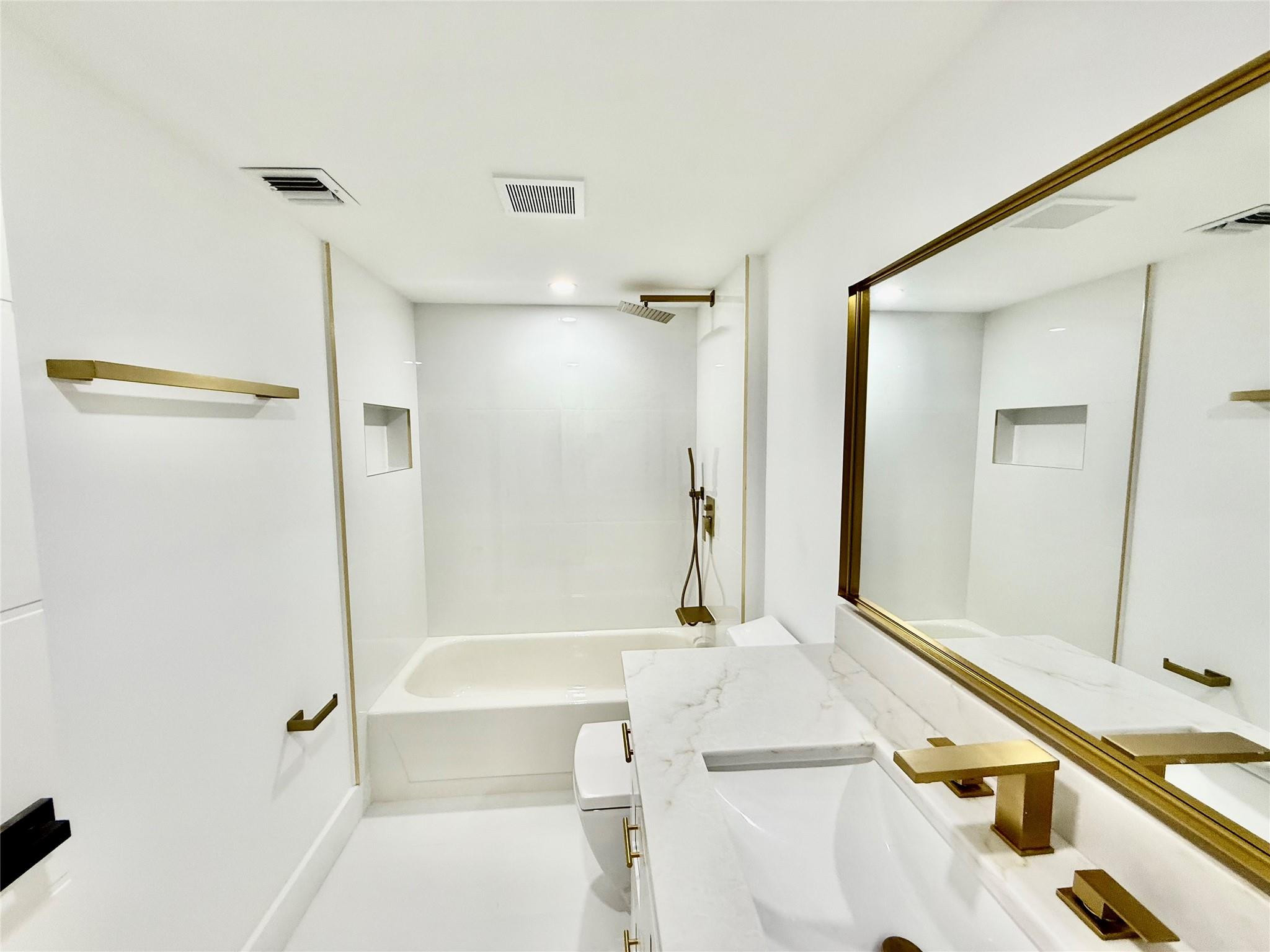 6073 Balboa Circle, Unit 205 Boca Raton, FL 33433 - Photo 7 of 31 Photo 7