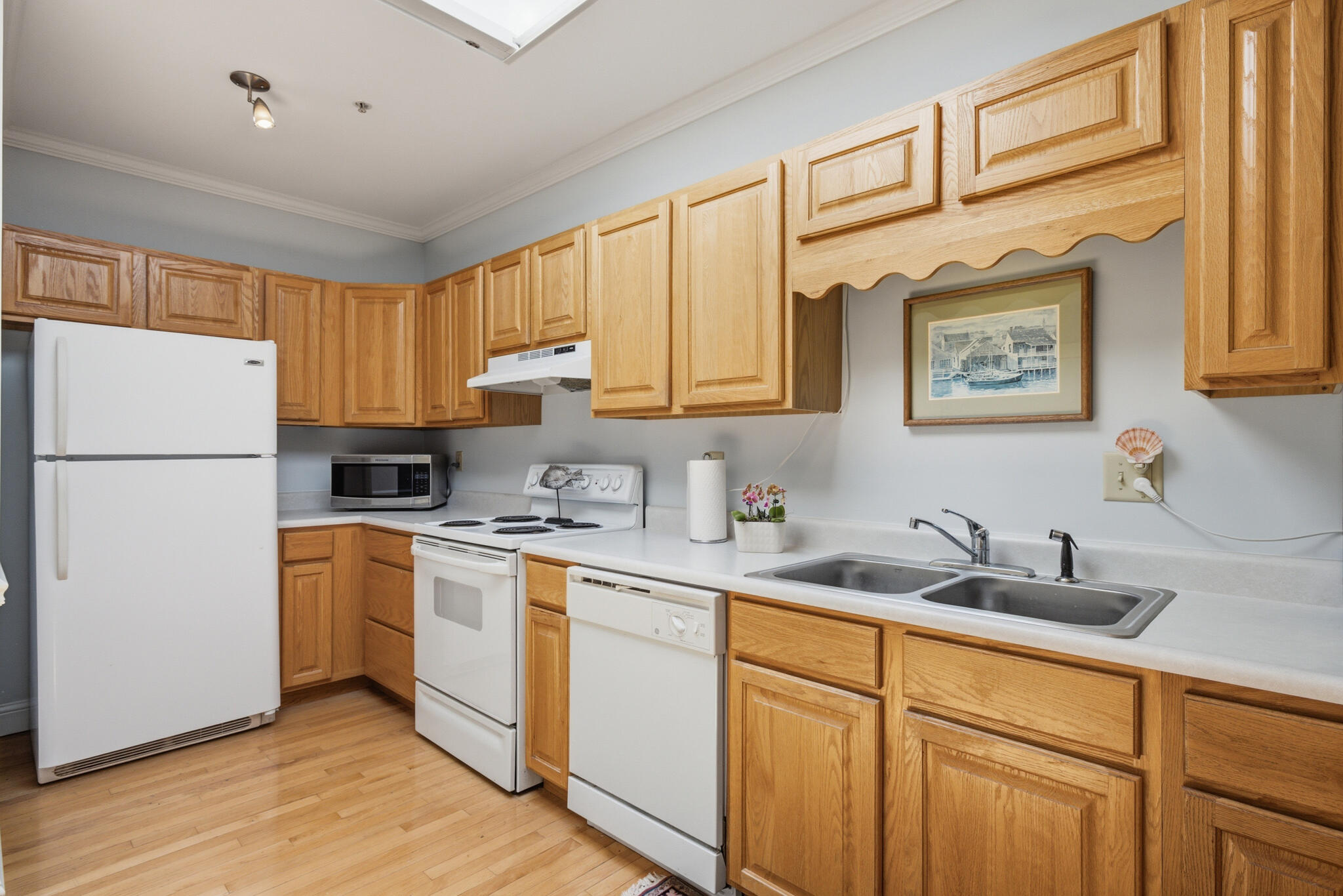 106 Farragut Way, Unit 366 Kennebunk, ME 04043 - Photo 20 of 53 Kithen
