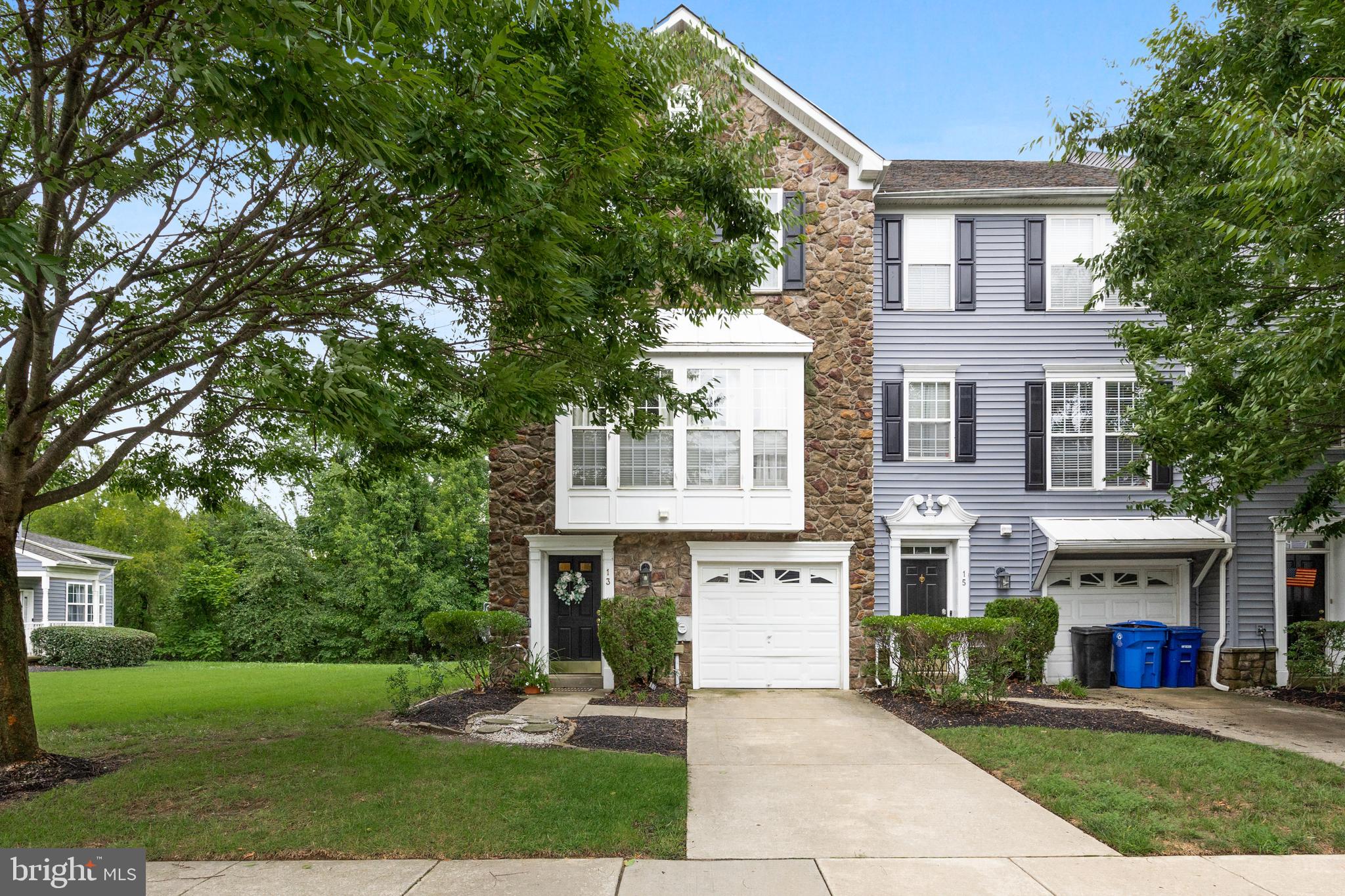 13 Falcon Lane Delanco, NJ 08075 - Photo 1 of 34