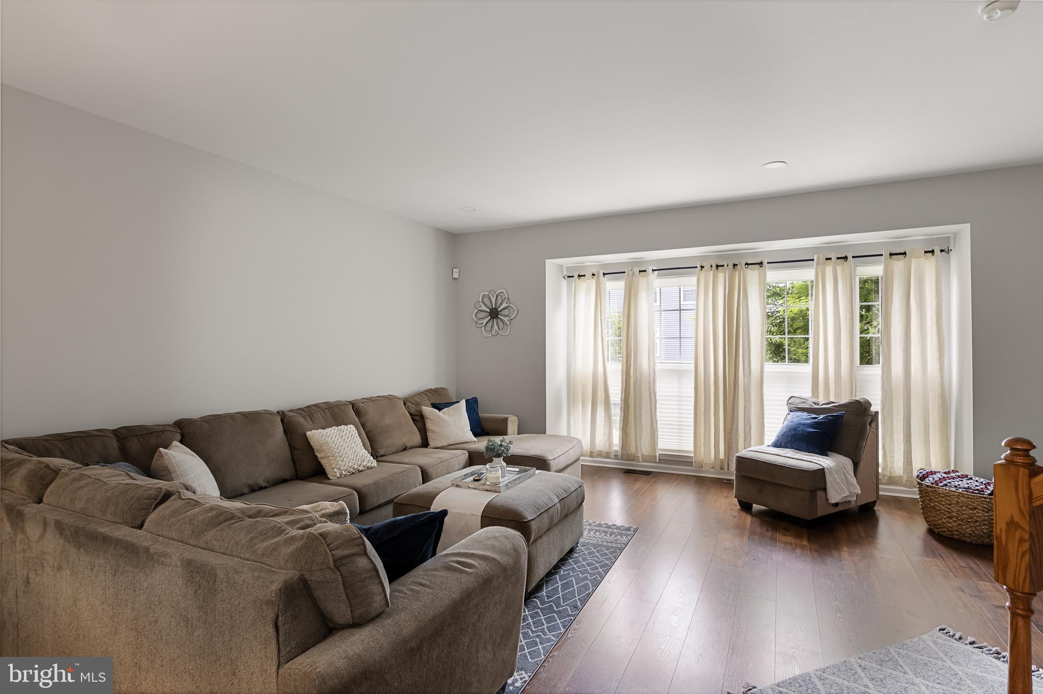 13 Falcon Lane Delanco, NJ 08075 - Photo 17 of 34