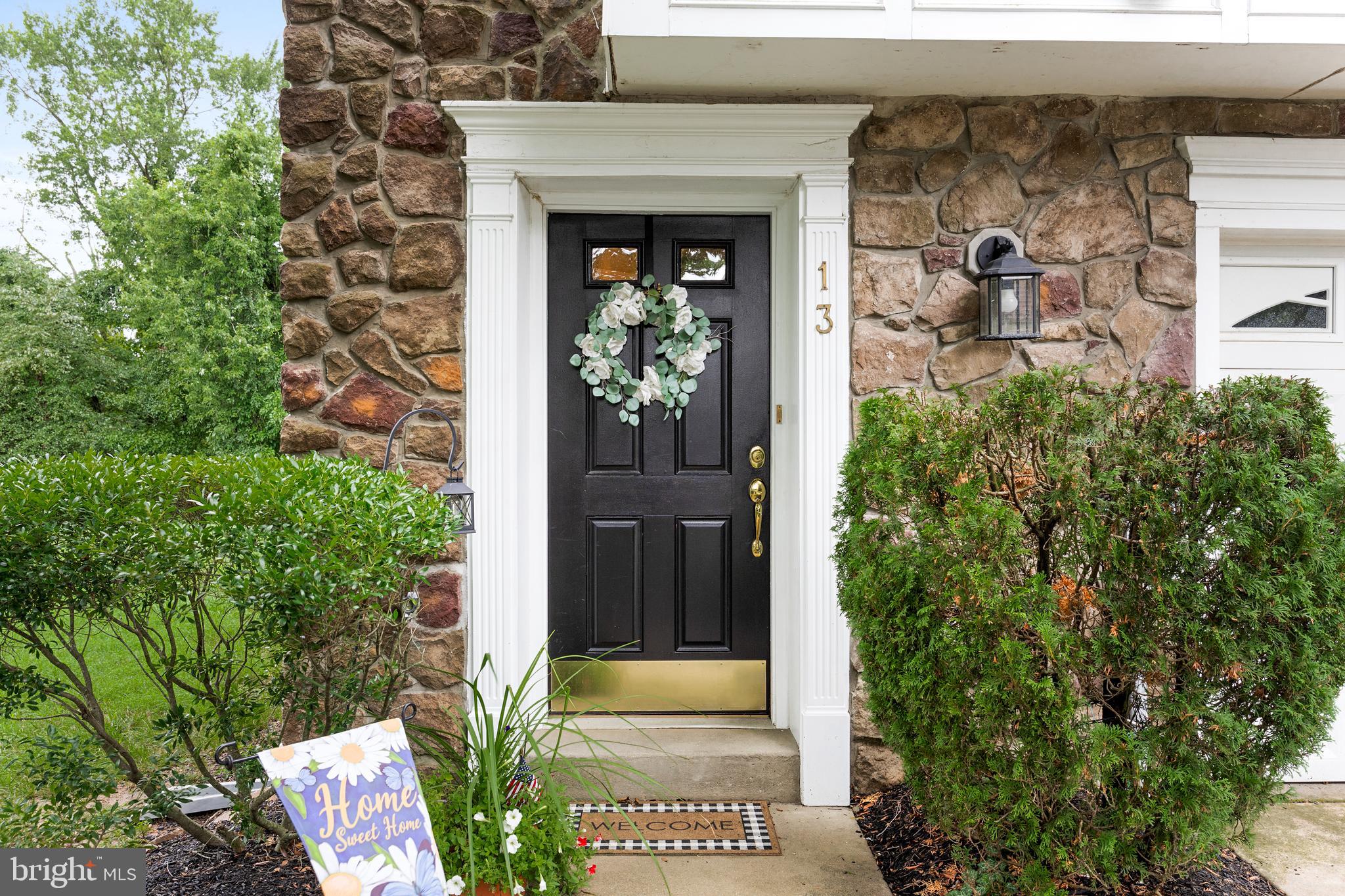 13 Falcon Lane Delanco, NJ 08075 - Photo 4 of 34