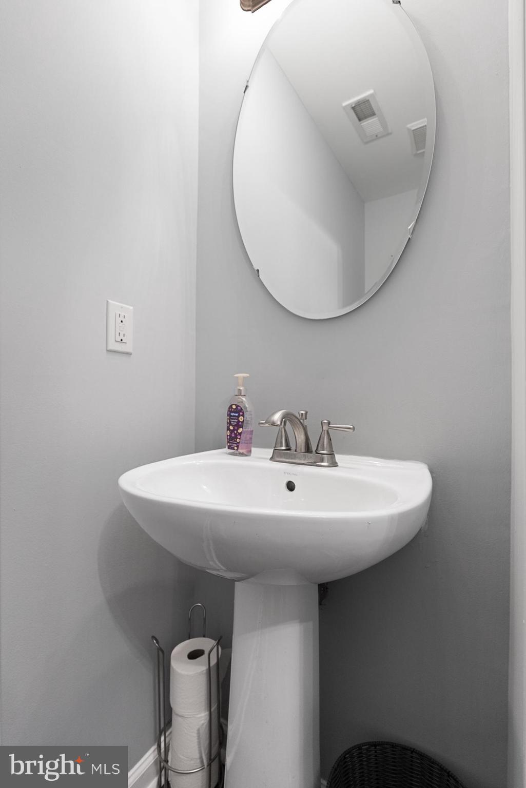 13 Falcon Lane Delanco, NJ 08075 - Photo 9 of 34