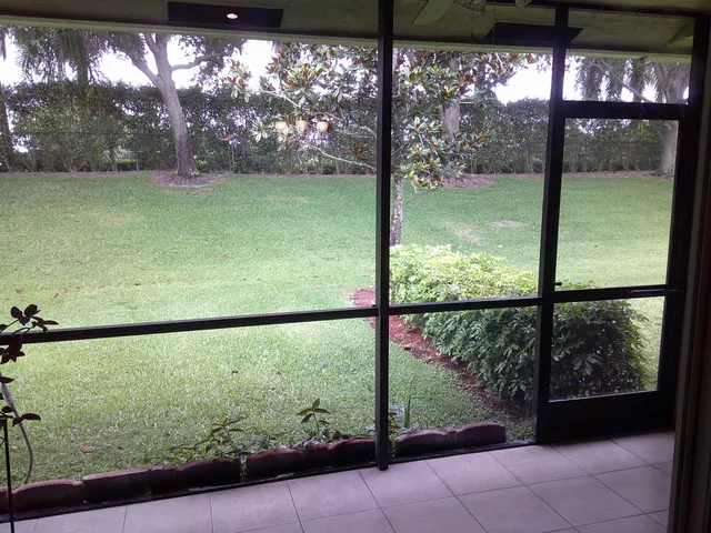 $420,000 | 9492 Swansea Lane, West Palm Beach, FL 33411