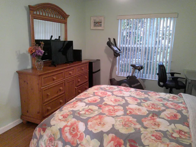 $420,000 | 9492 Swansea Lane, West Palm Beach, FL 33411