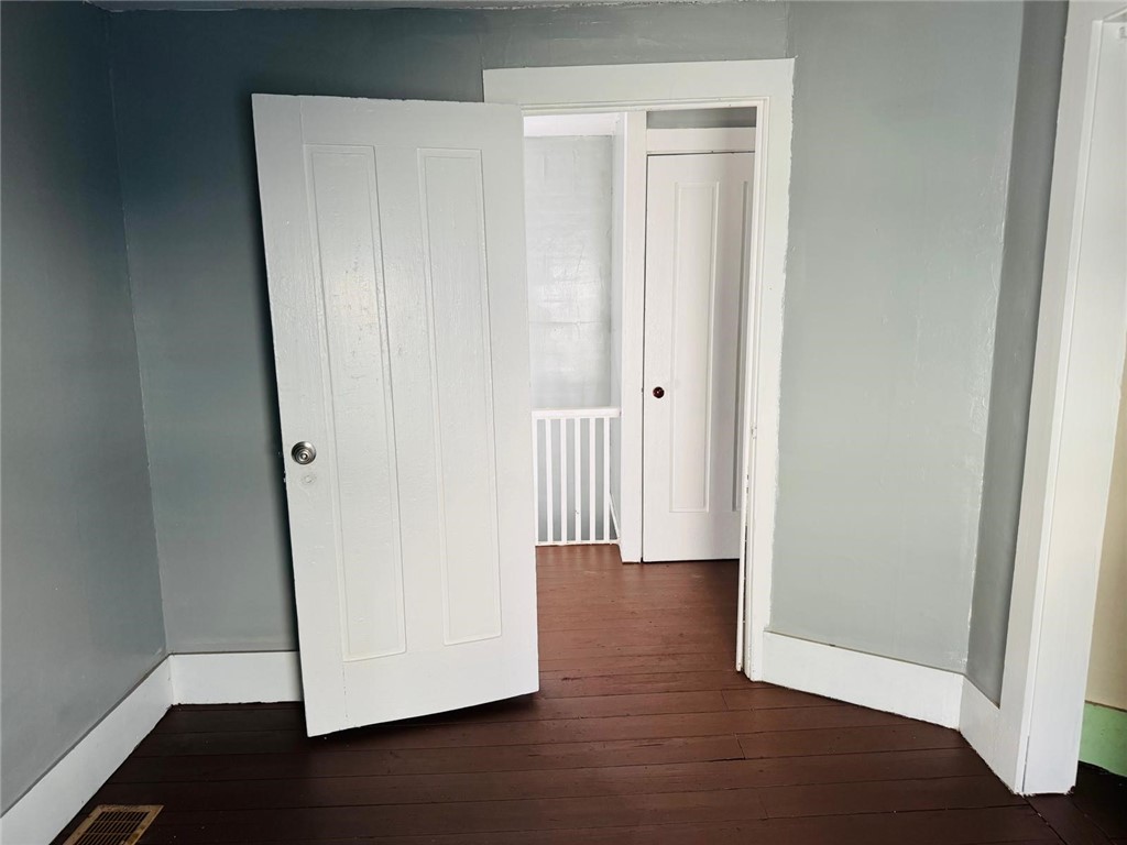 232 East State Street Albion, NY 14411 - Photo 7 of 39