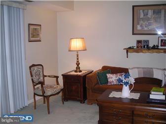 51101 Delaire Landing Road, Unit 101 Philadelphia, PA 19114 - Photo 2 of 6 Living Room