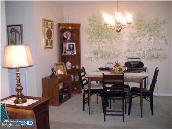 51101 Delaire Landing Road, Unit 101 Philadelphia, PA 19114 - Photo 3 of 6 Dining Room