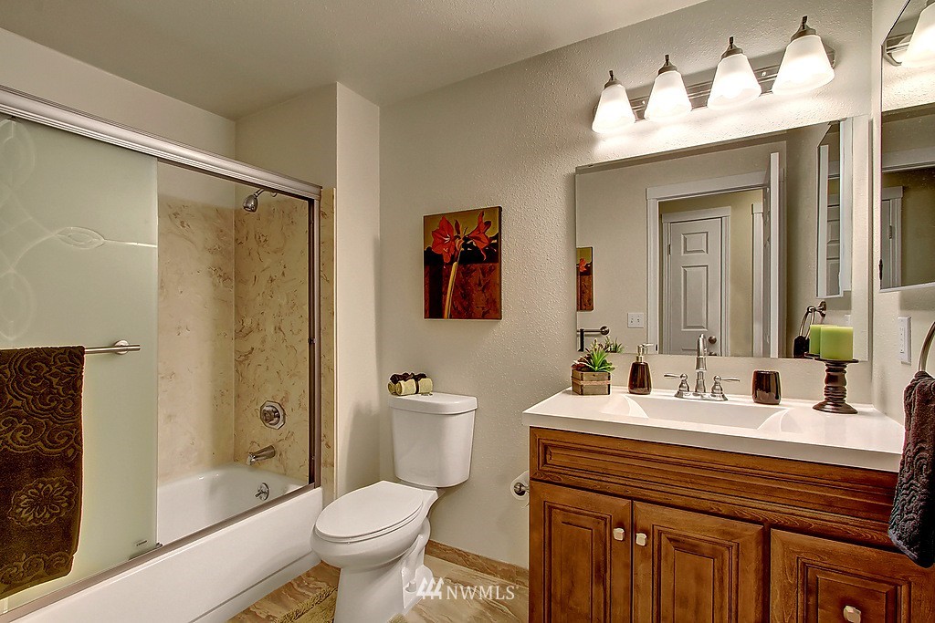 7010 174th Street Southwest Edmonds, WA 98026 - Photo 11 of 18
