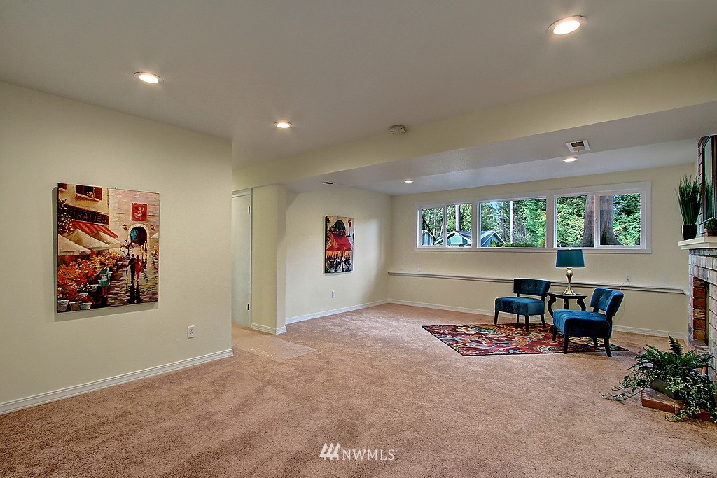 7010 174th Street Southwest Edmonds, WA 98026 - Photo 13 of 18