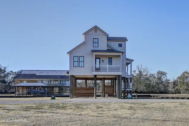$550,000 | 9405 Wahoo, Abbeville, LA 70510