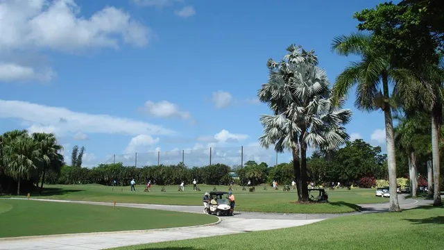 $2,700 | 9000 Jacaranda Lane, Unit 207, Plantation, FL 33324