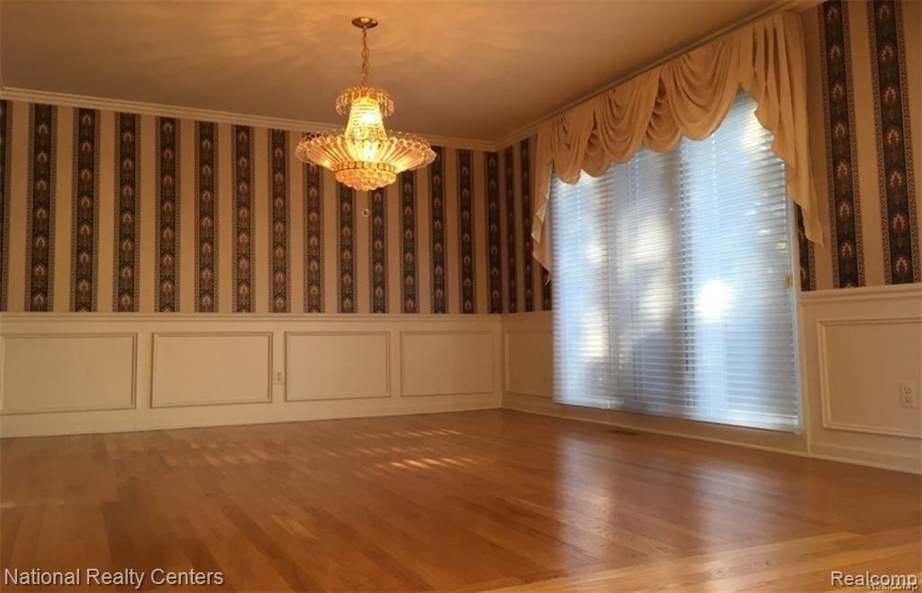 4895 Rambling Drive Troy, MI 48098 - Photo 9 of 27 9.jpg