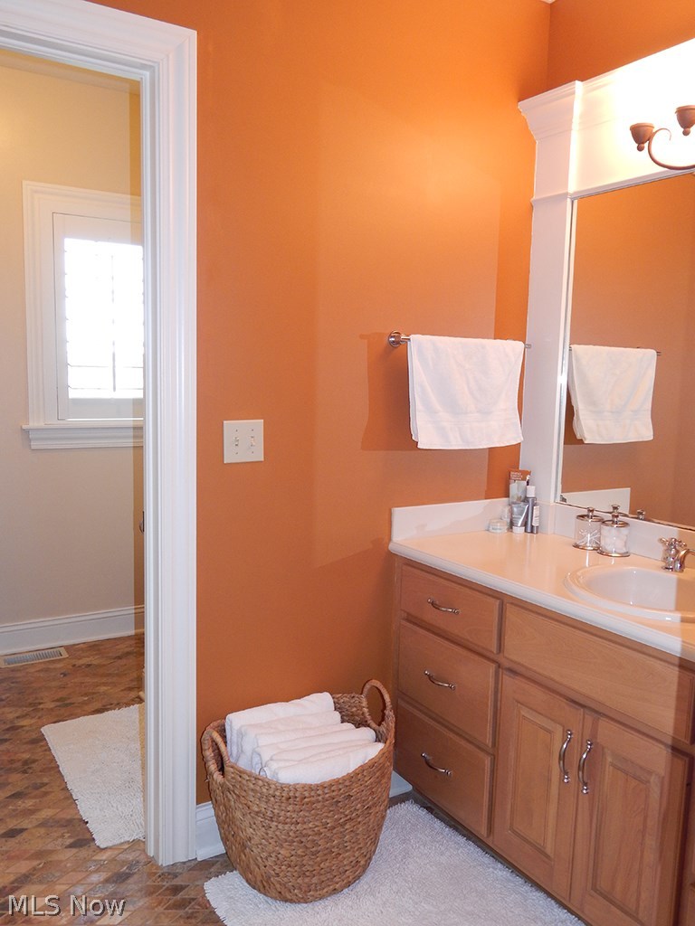 4646 State Road Medina, OH 44256 - Photo 13 of 25 Gallery Image 13