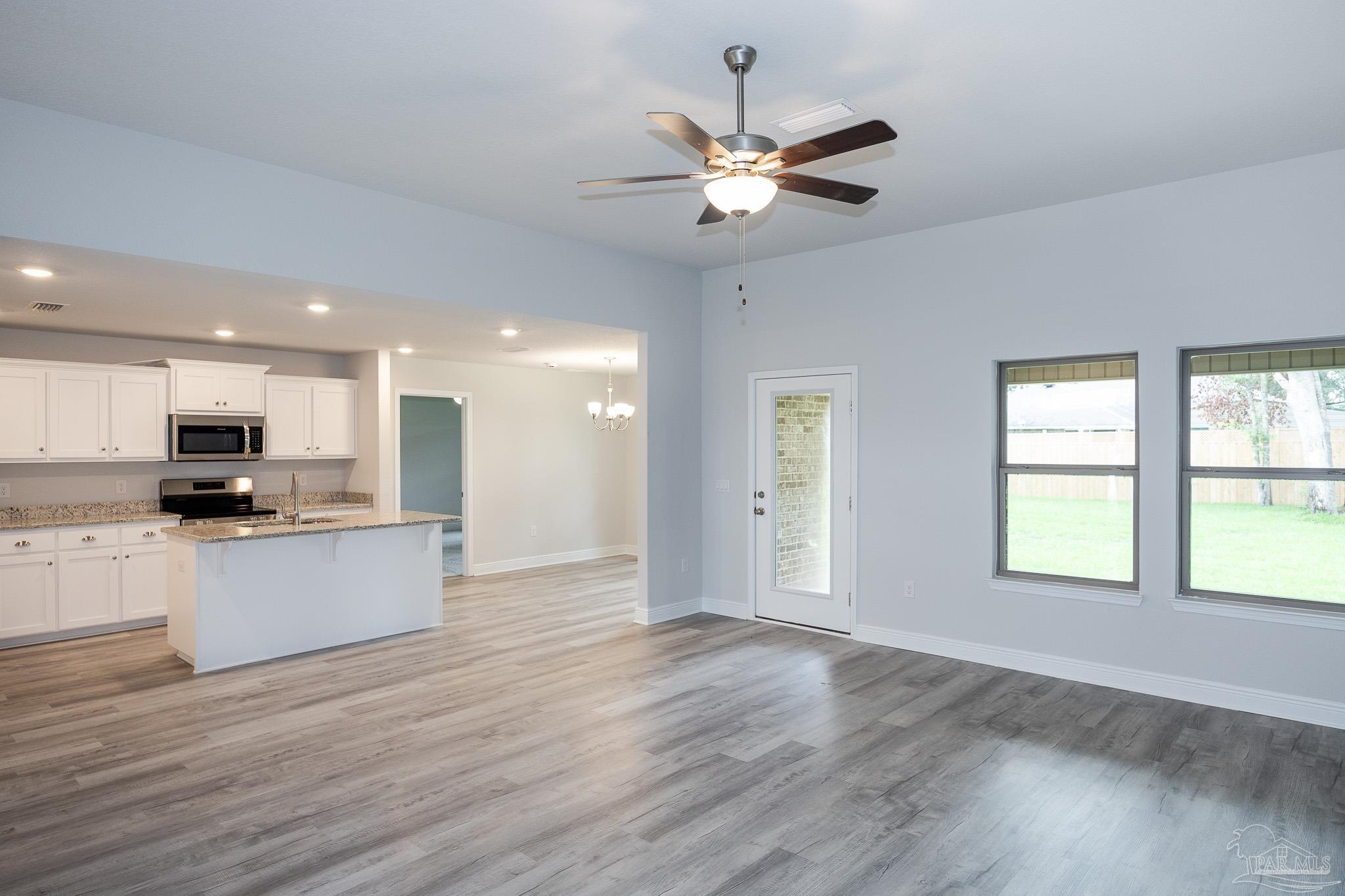 6045 Parsonage Circle Milton, FL 32570 - Photo 12 of 39