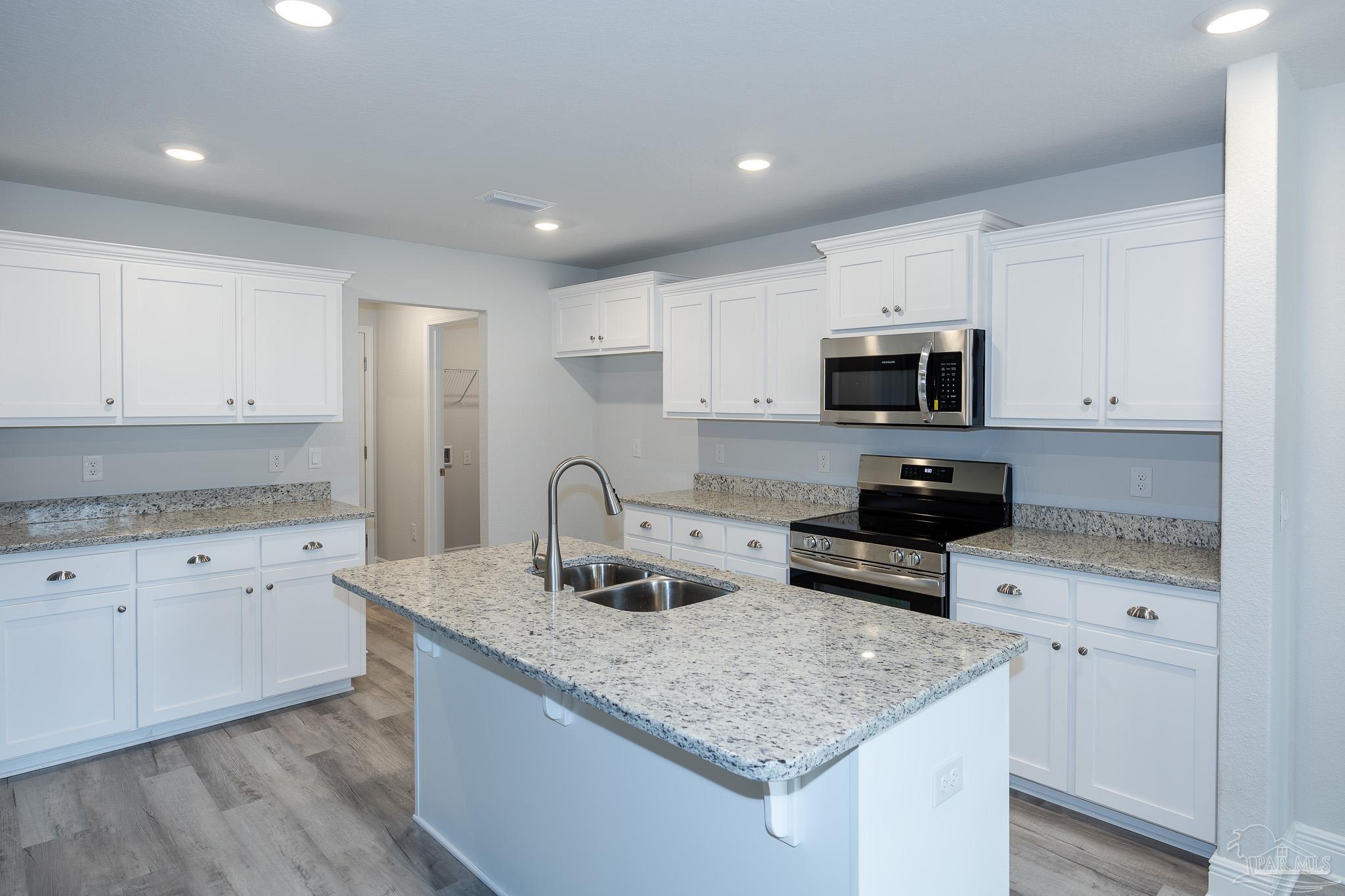 6045 Parsonage Circle Milton, FL 32570 - Photo 15 of 39