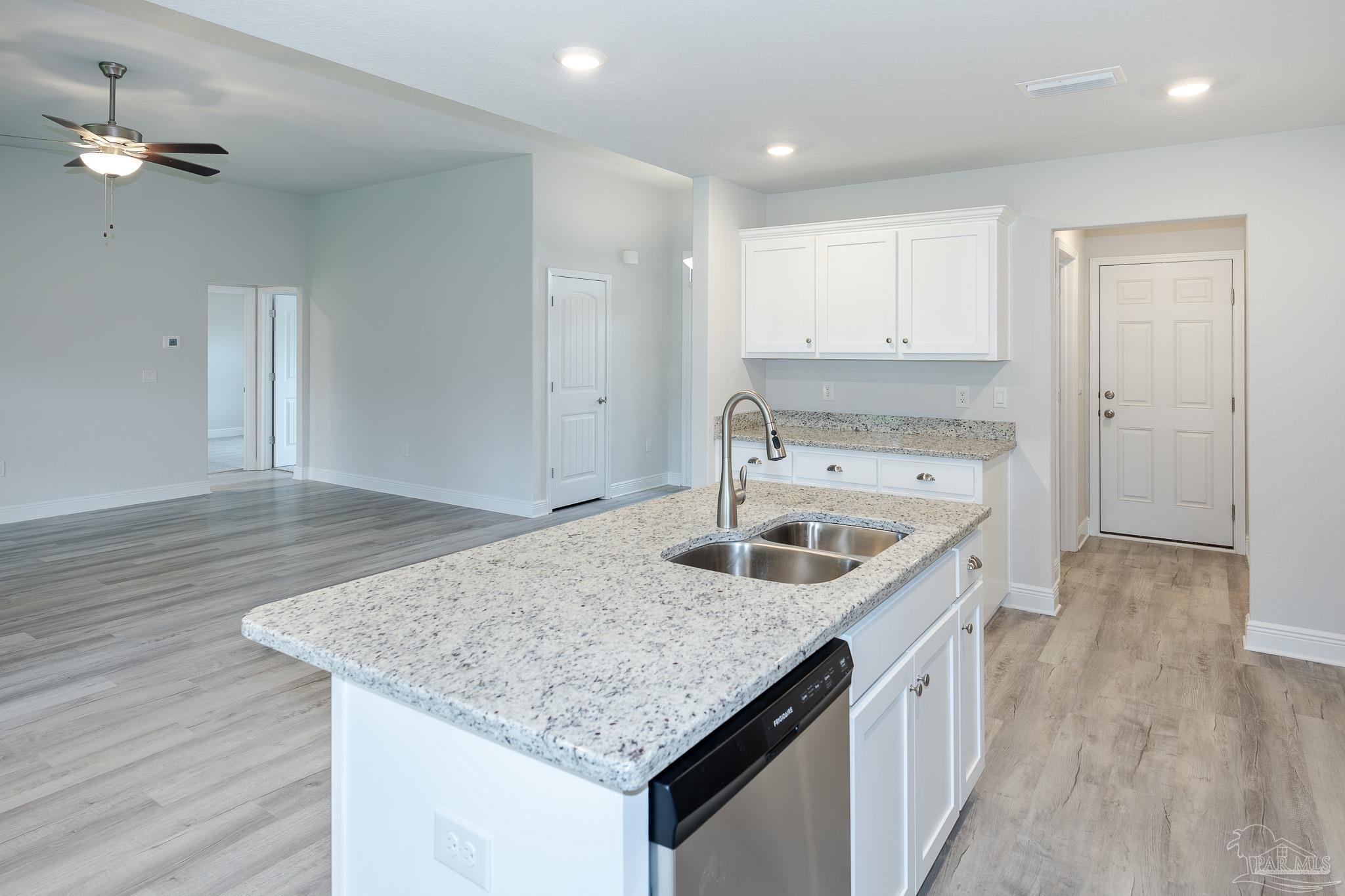 6045 Parsonage Circle Milton, FL 32570 - Photo 16 of 39