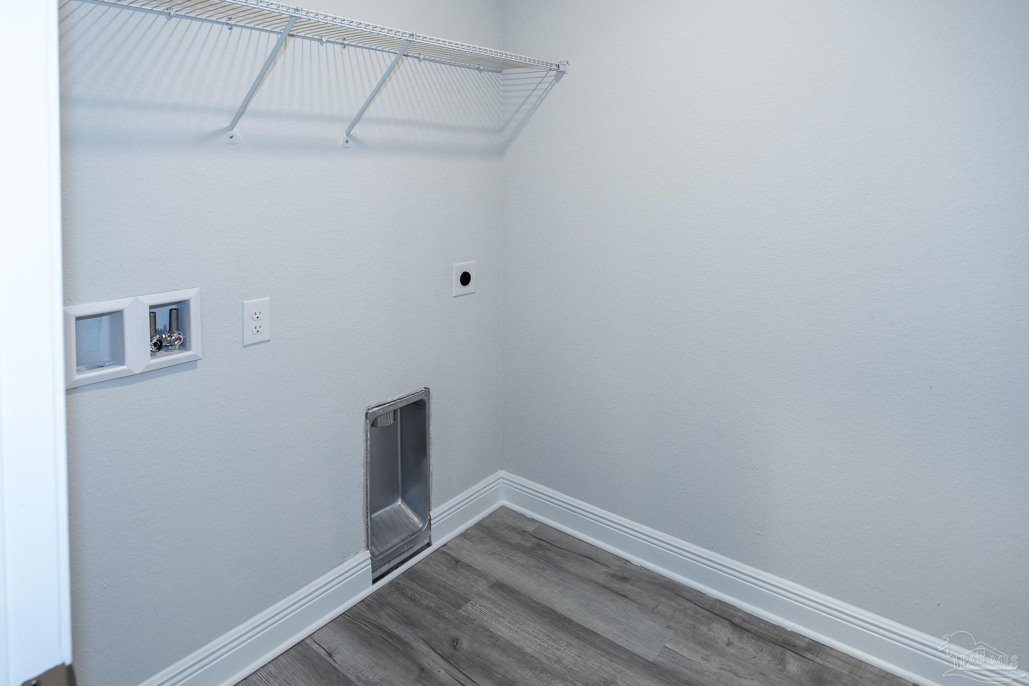 6045 Parsonage Circle Milton, FL 32570 - Photo 23 of 39