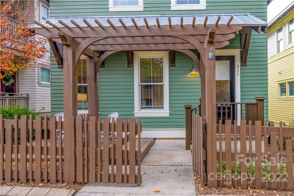 217 Coneflower Place Fort Mill, SC 29708 - Photo 3 of 39 Gallery Image 3