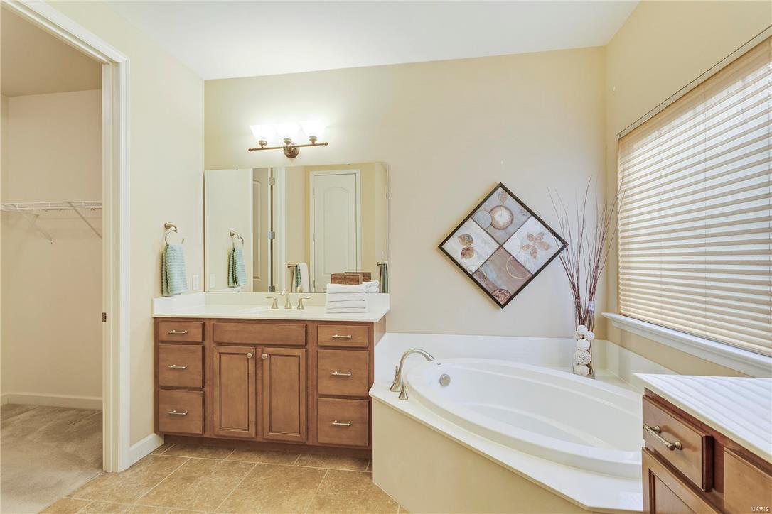 14623 Kendall Ridge Drive Chesterfield, MO 63017 - Photo 32 of 44