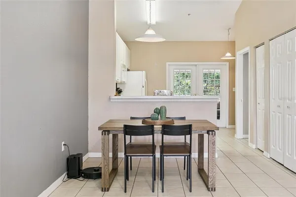 $249,000 | 145 Reserve Circle, Unit 205, Oviedo, FL 32765