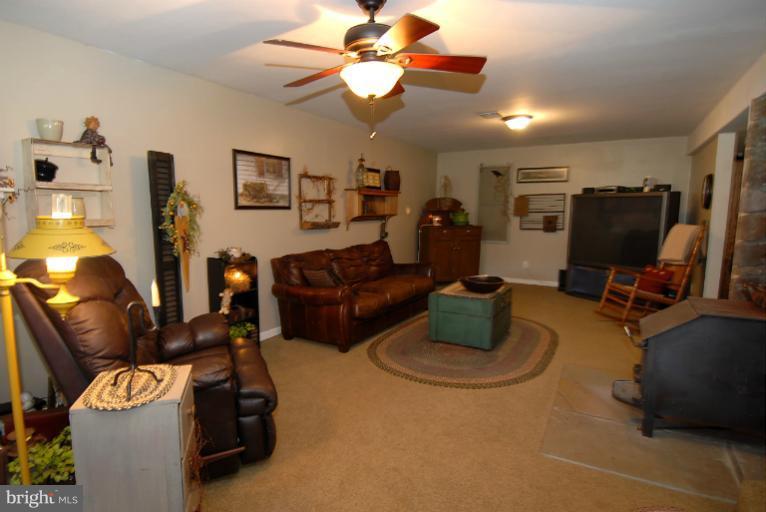 10538 Rixeyville Road Culpeper, VA 22701 - Photo 9 of 23 Living Room