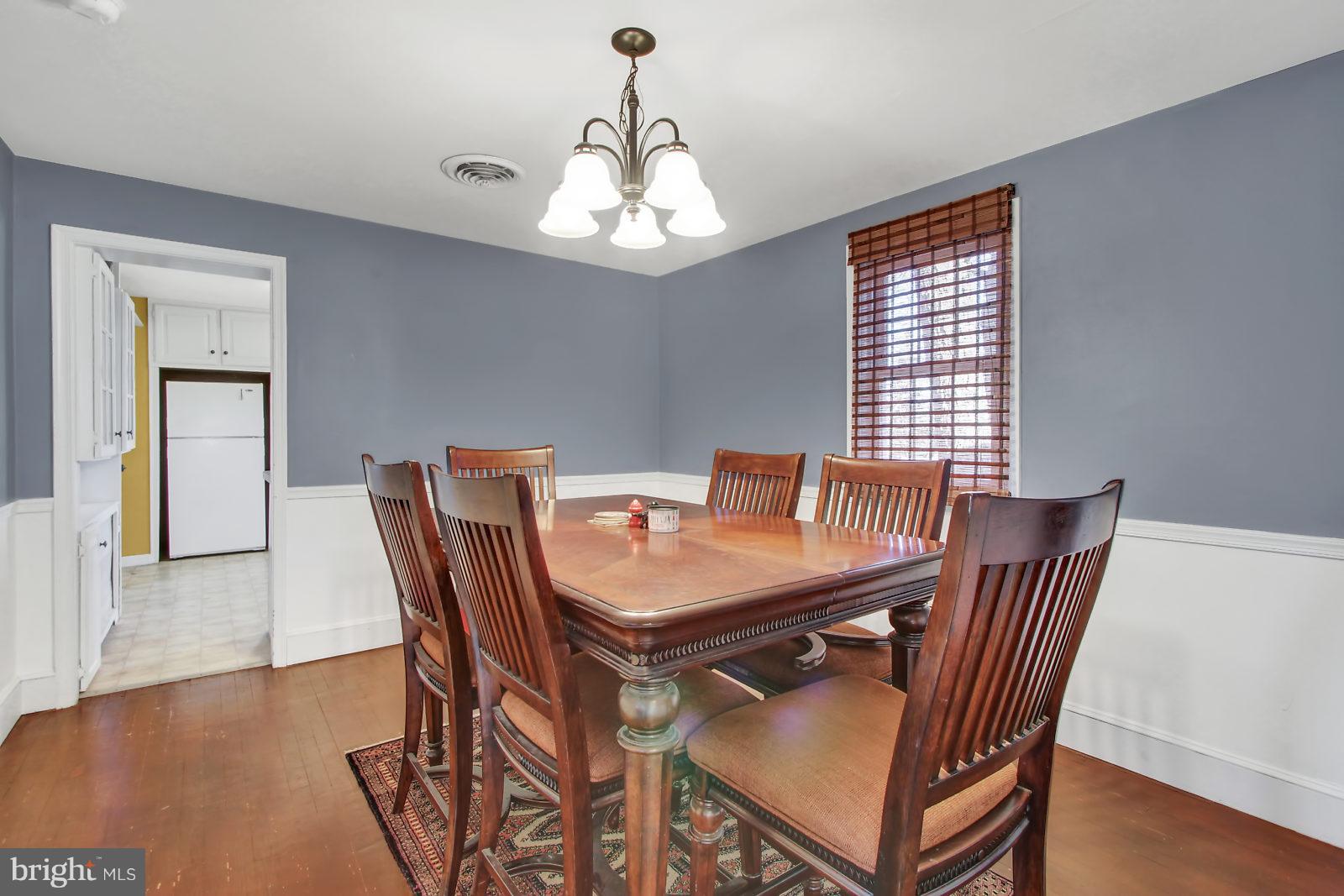 611 Locust Grove Road York, PA 17402 - Photo 5 of 26 Gallery Image 5