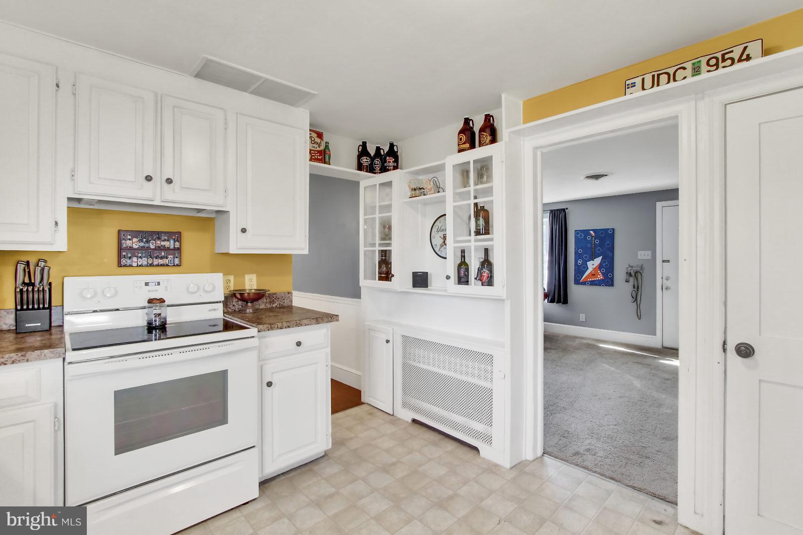 611 Locust Grove Road York, PA 17402 - Photo 10 of 26 Gallery Image 10