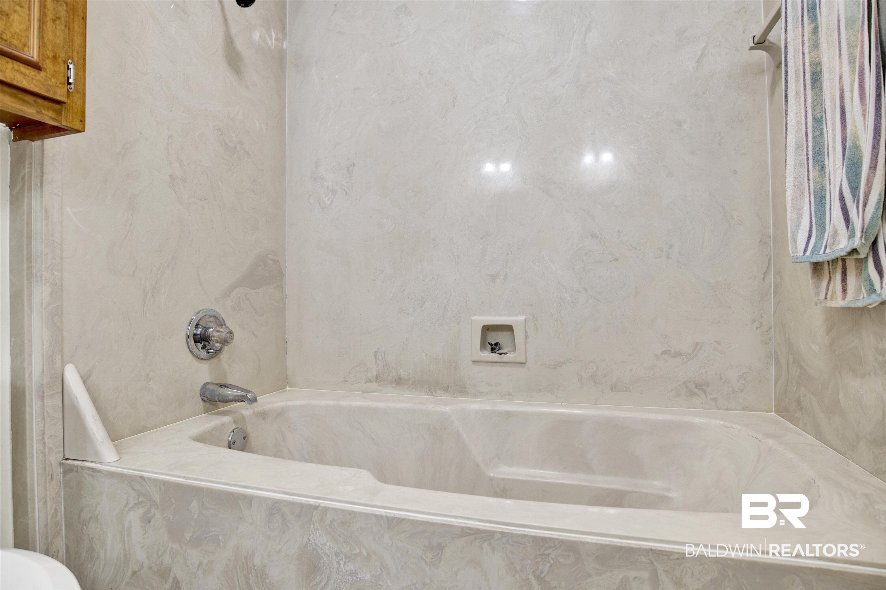 3412 Peyton Court Mobile, AL 36695 - Photo 20 of 27 Full bath with a combined bath / shower with marble appearance