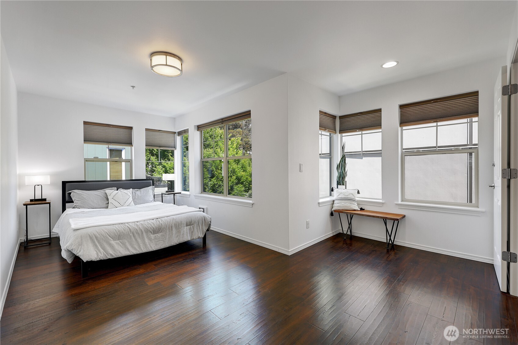 4026 Stone Way North, Unit 501 Seattle, WA 98103 - Photo 14 of 38