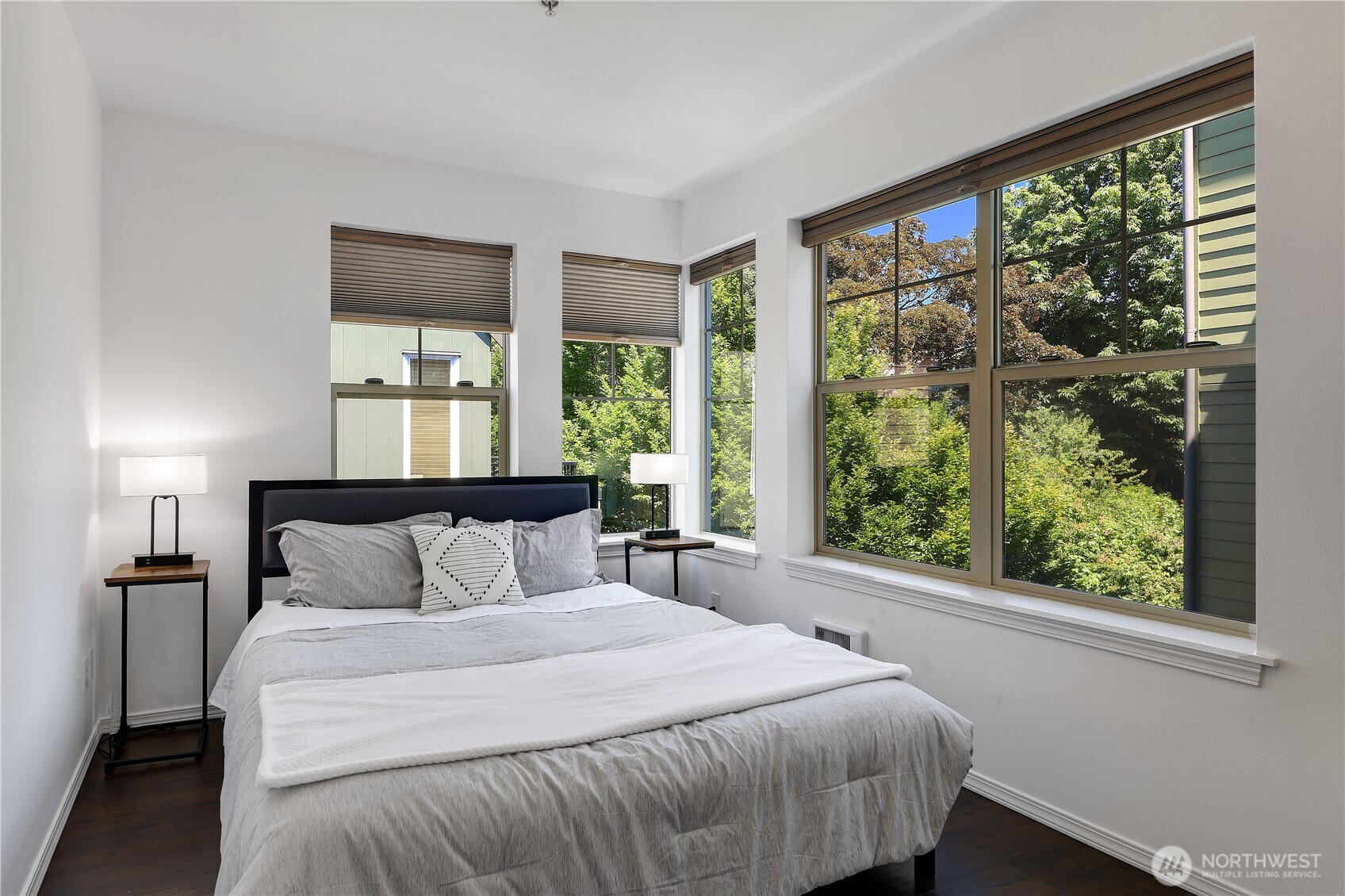 4026 Stone Way North, Unit 501 Seattle, WA 98103 - Photo 15 of 38