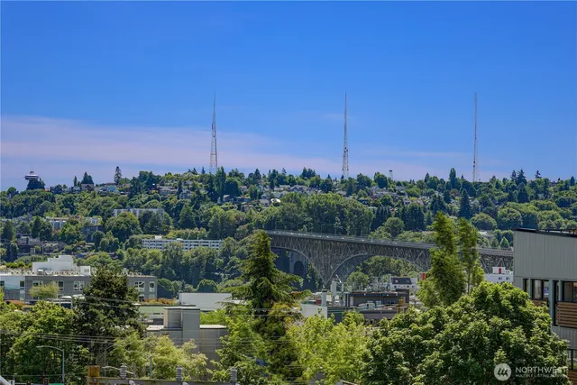 $775,000 | 4026 Stone Way North, Unit 501, Seattle, WA 98103