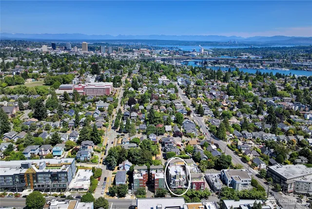 $775,000 | 4026 Stone Way North, Unit 501, Seattle, WA 98103