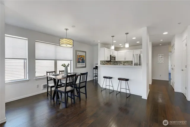 $775,000 | 4026 Stone Way North, Unit 501, Seattle, WA 98103