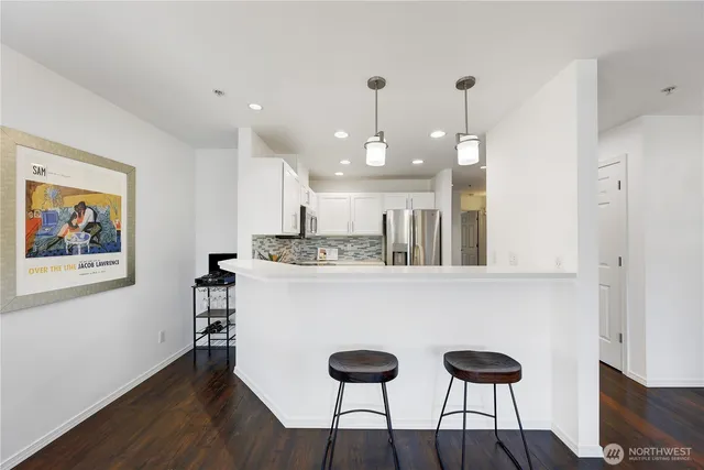 $775,000 | 4026 Stone Way North, Unit 501, Seattle, WA 98103